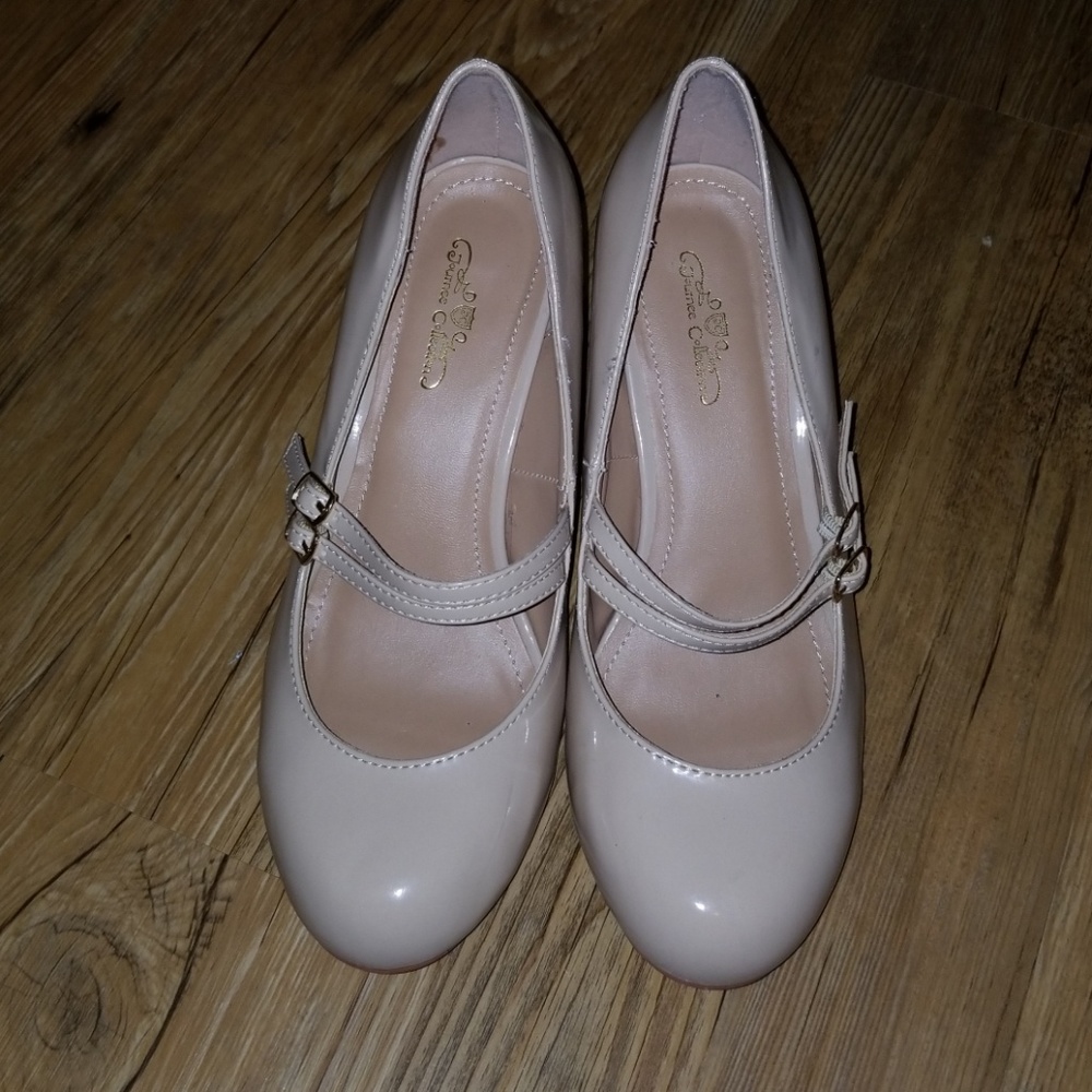 Beige shoes